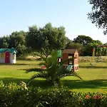 Monambeles فيلة سفوروناتا