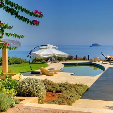 Villa Monambeles