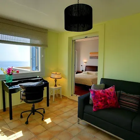 Villa Monambeles *