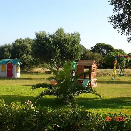 Monambeles Βίλα Σβορωνάτα