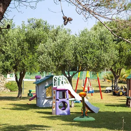 Villa Monambeles *