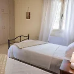 Monambeles Vila *
