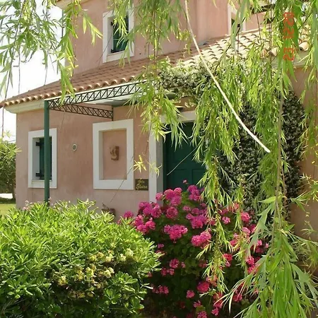 Monambeles Villa Svoronata