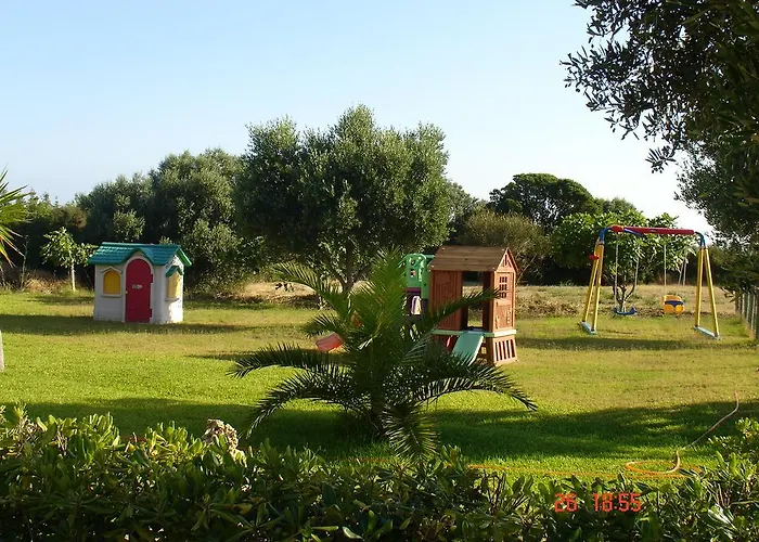 Monambeles Villa Svoronata