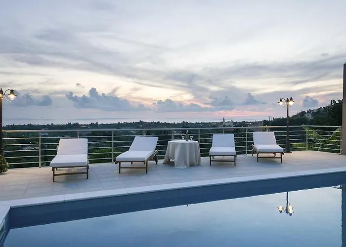 Monambeles Svoronata