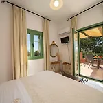 Villa Monambeles Svoronata